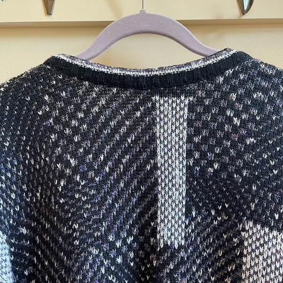 Vintage London Fog Sweater - Picture 3 of 11